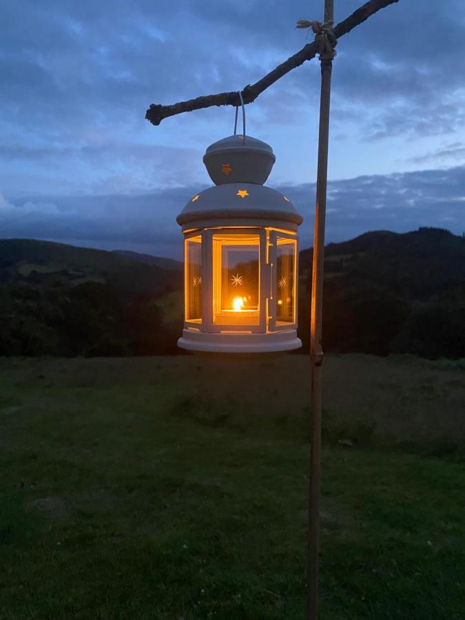 Black Mountains Glamping Hotel Abergavenny ภายนอก รูปภาพ