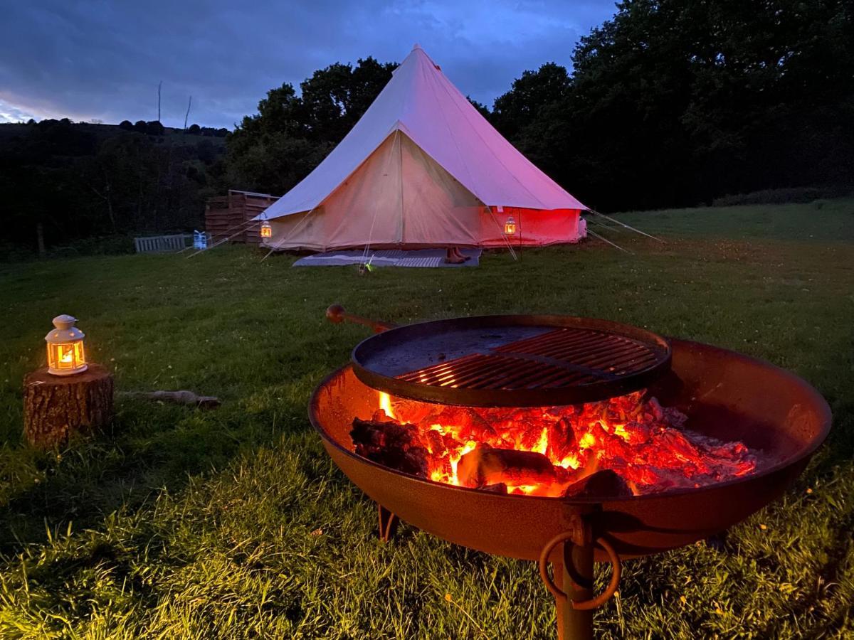 Black Mountains Glamping Hotel Abergavenny ภายนอก รูปภาพ